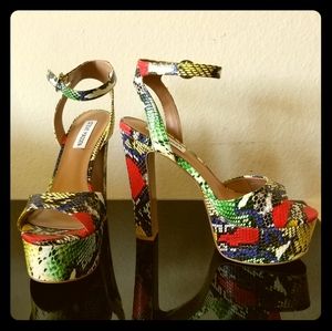 Steve Madden Skyla multicolored snakeskin heels